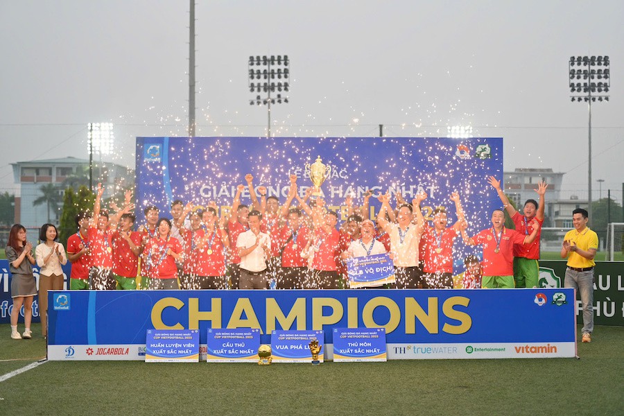 Đại Nam FC lên ngôi vô địch Giải bóng đá hạng Nhất – Cúp VietFootball 2025