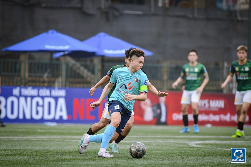 Tiền đạo Bùi Bá Cường: Quân bài ấn tượng của Nam Việt Hải Dương