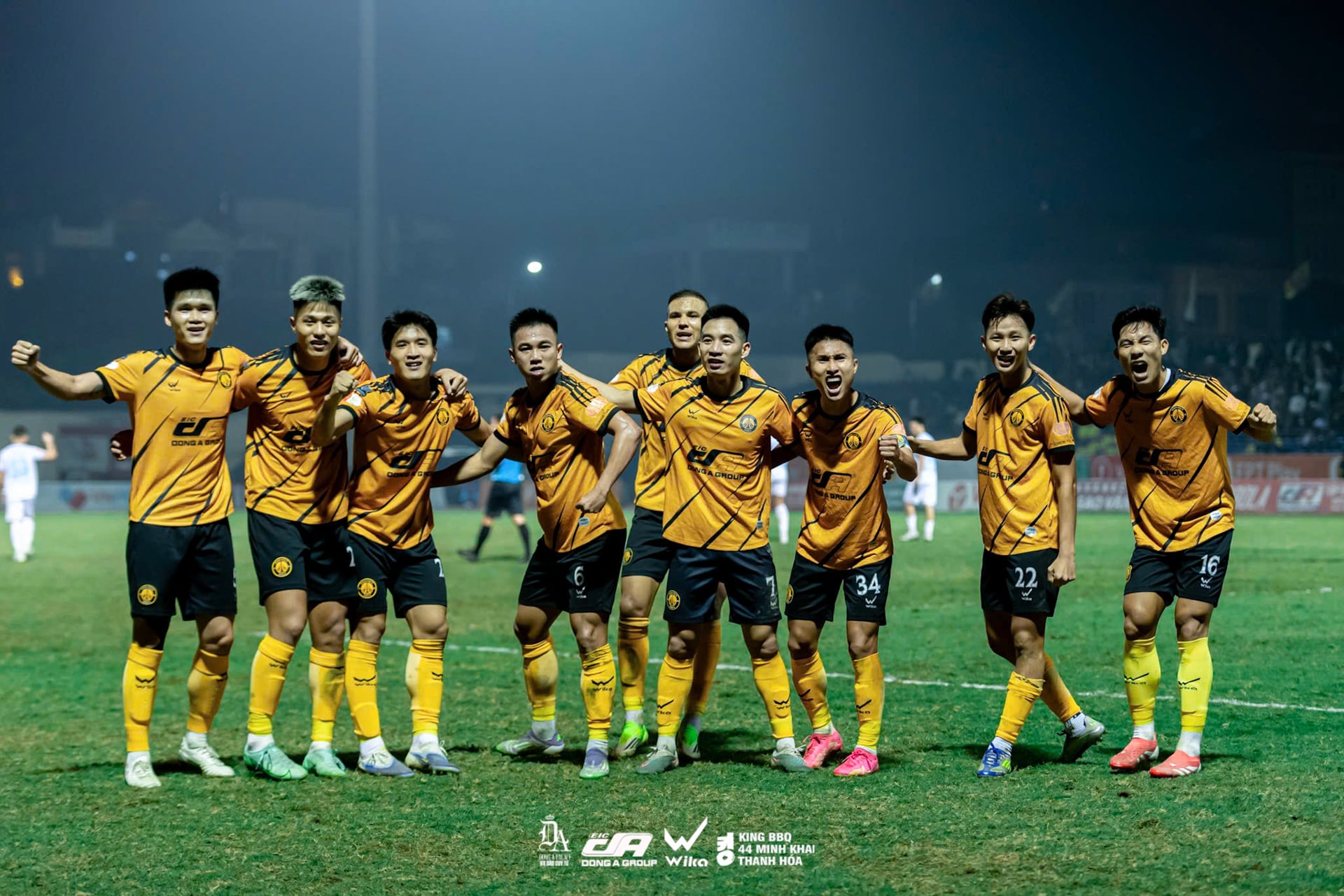 Tin sáng (4/2): Tập đoàn hàng đầu Việt Nam “giải cứu” Đông Á Thanh Hóa?